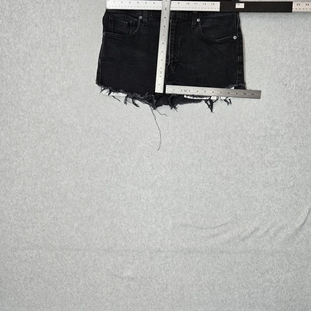 Levi's 512 Women Shorts 33 Black Denim Slim Taper Frayed 2